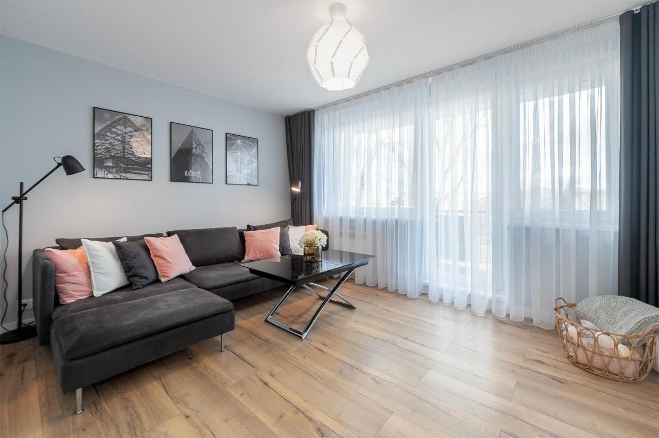 Golden Sands - Winda, 2 Sypialnie Oraz Salon, Lozeczko Turystyczne, Balkon, Play Station 5, Ekspress Do Kawy, Atlas Arena, Zoo, Fala Лодзь Екстер'єр фото