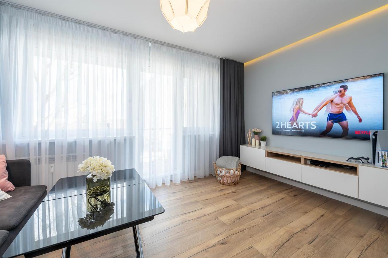 Golden Sands - Winda, 2 Sypialnie Oraz Salon, Lozeczko Turystyczne, Balkon, Play Station 5, Ekspress Do Kawy, Atlas Arena, Zoo, Fala Лодзь Екстер'єр фото
